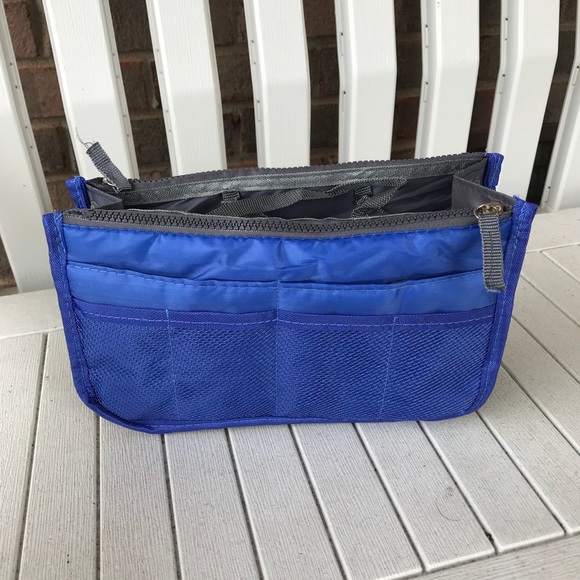 🍂🍁🌻New!! Pocketbook Organizer - Picture 2 of 4